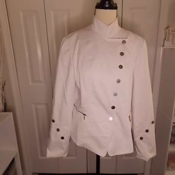 Coat - Picture 2 of 3